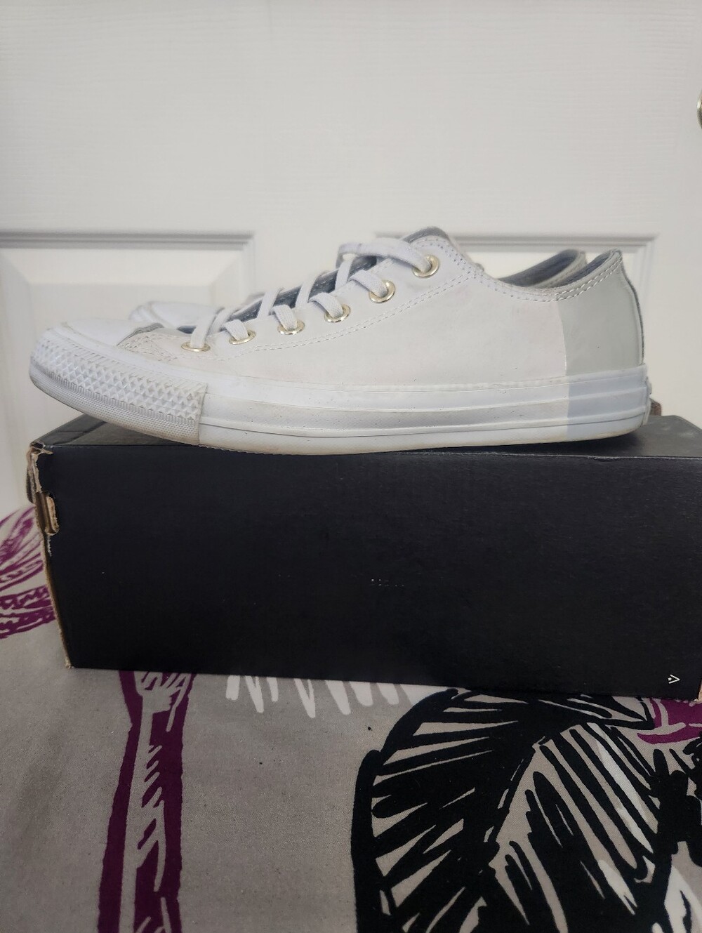 Converse White Low-Top Sneakers with Gold Eyelets - Picture 3 of 8